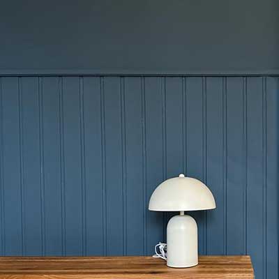 NUSSBLAU vonmuto.living Blue No 1 als Wandfarbe und Kreidefarbe erhältlich